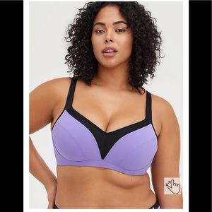 Torrid Sports Bra 40DD, BNWT